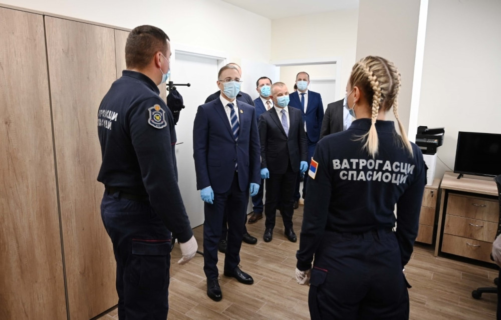 Otvorena nova zgrada vatrogasne čete u Lazarevcu, Stefanović najavio izgradnju i nove policijske stanice (FOTO)