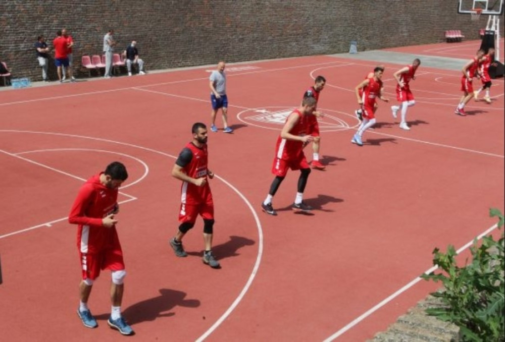 Grčki velikan uzima Zvezdi najboljeg igrača (FOTO)