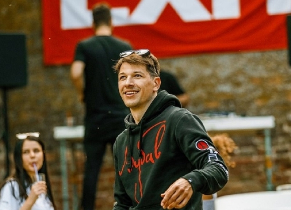 EXIT tim sa popularnim glumcima i muzičarima sa Petrovaradinske tvrđave poslao celom svetu poruku jedinstva