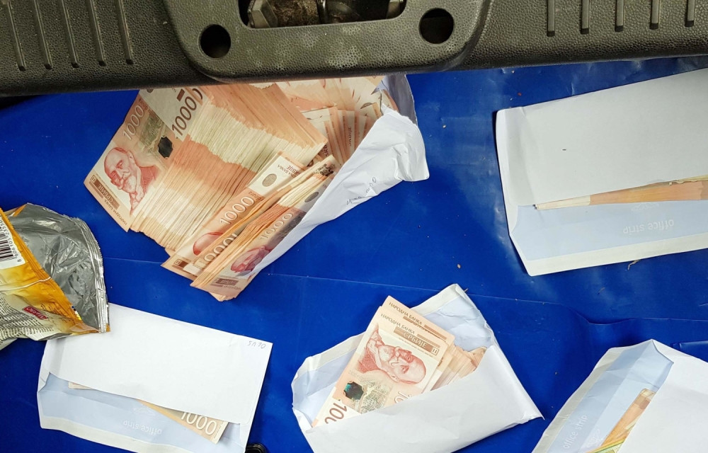 Direktor laboratorije dao mito inspektorima