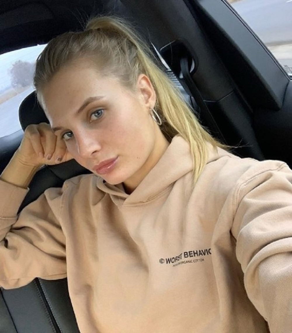 Fatalna Ukrajinka gola pred kamerama propevala, nju jedan Srbin brusi svakog dana! (FOTO)