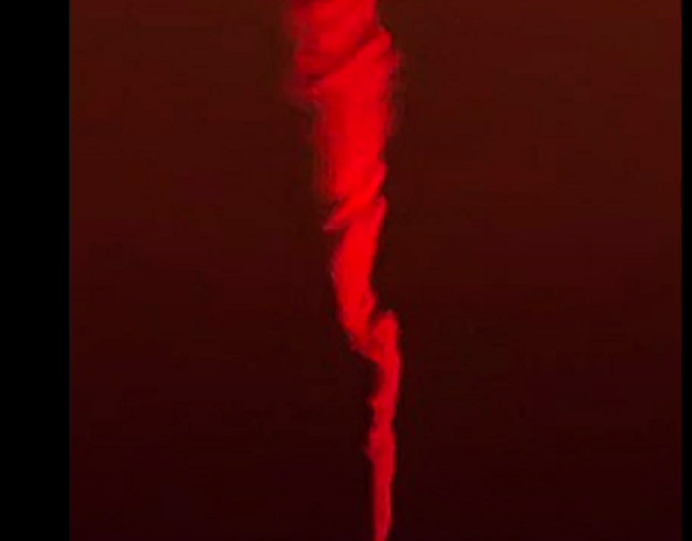 Plameni oblak lebdeo nad zemljom, očevici prestravljeni: Nikad tako nešto nismo videli (VIDEO)