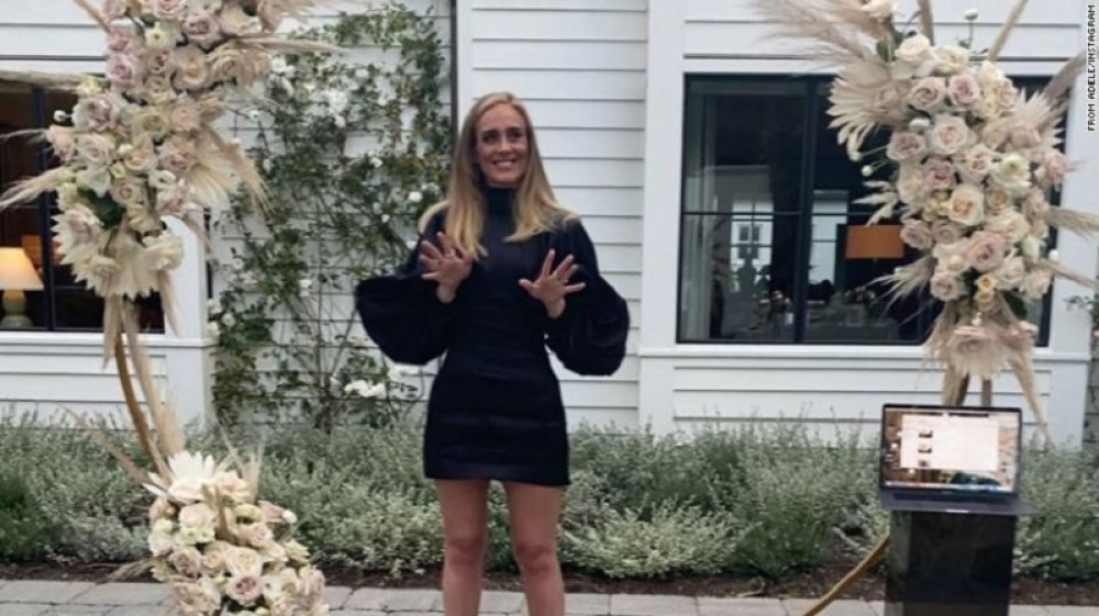 Nakon što je smršala 45 kilograma, Adel šeta poznatog repera!