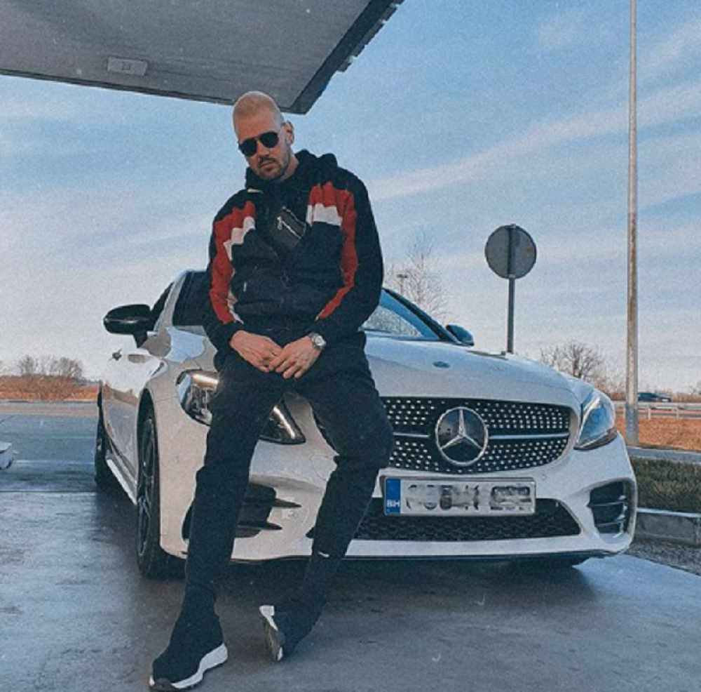 Cvija otkriva ko mu je konkurencija i koliko novca zarađuje: Pevač ne živi samo od muzike!