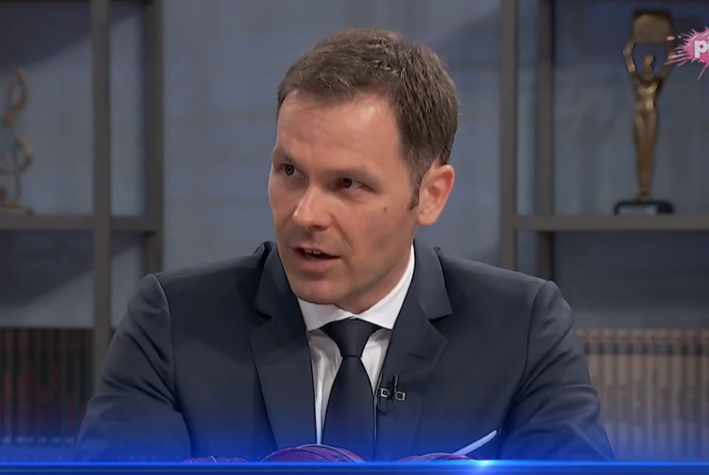 Još uvek vraćamo dugove koje je on napravio, ali zemlja je sada u dobrim rukama