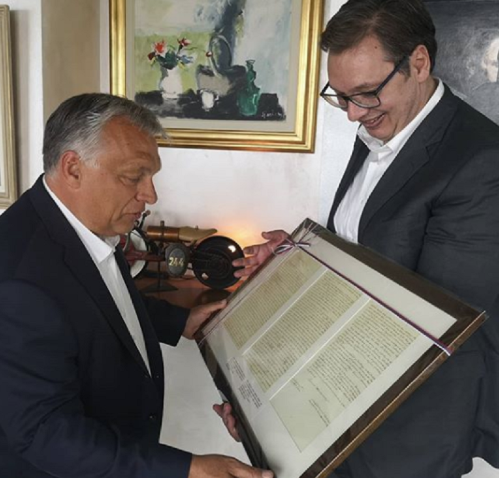 Predsednik Srbije objavio na Instagramu: Razmena poklona dve prijateljske zemlje, Srbije i Mađarske