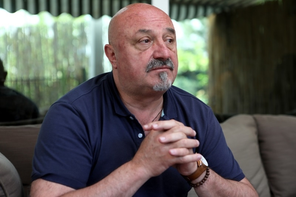 Karadžićevom advokatu huligani polomili rebro!