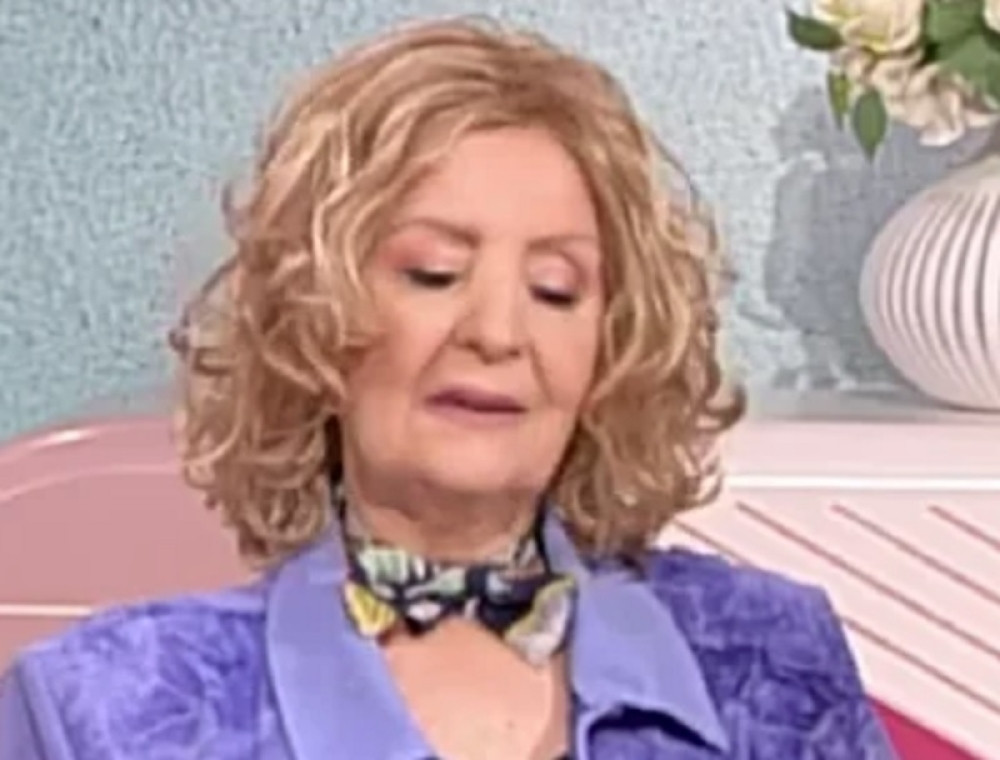 Lepa Lukić oktazala putovanje, a za to je imala jak razlog! (FOTO/VIDEO)