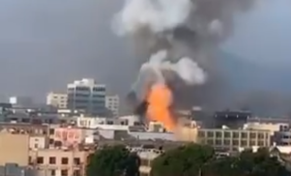 Poslato 230 vatrogasaca, ima povređenih! Požarom zahvaćeno nekoliko zgrada