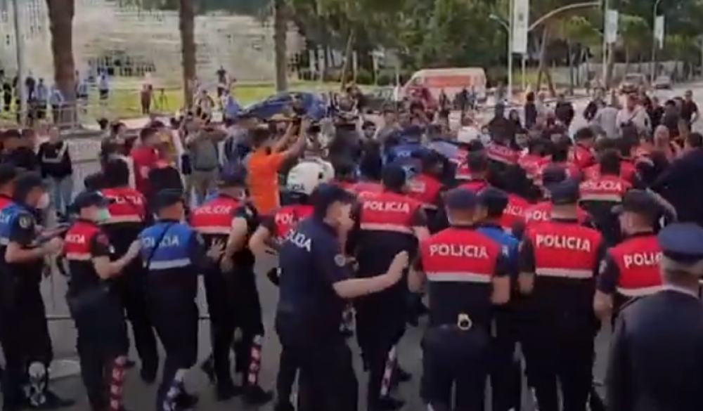 Meč visokog rizika pred crveno - belima