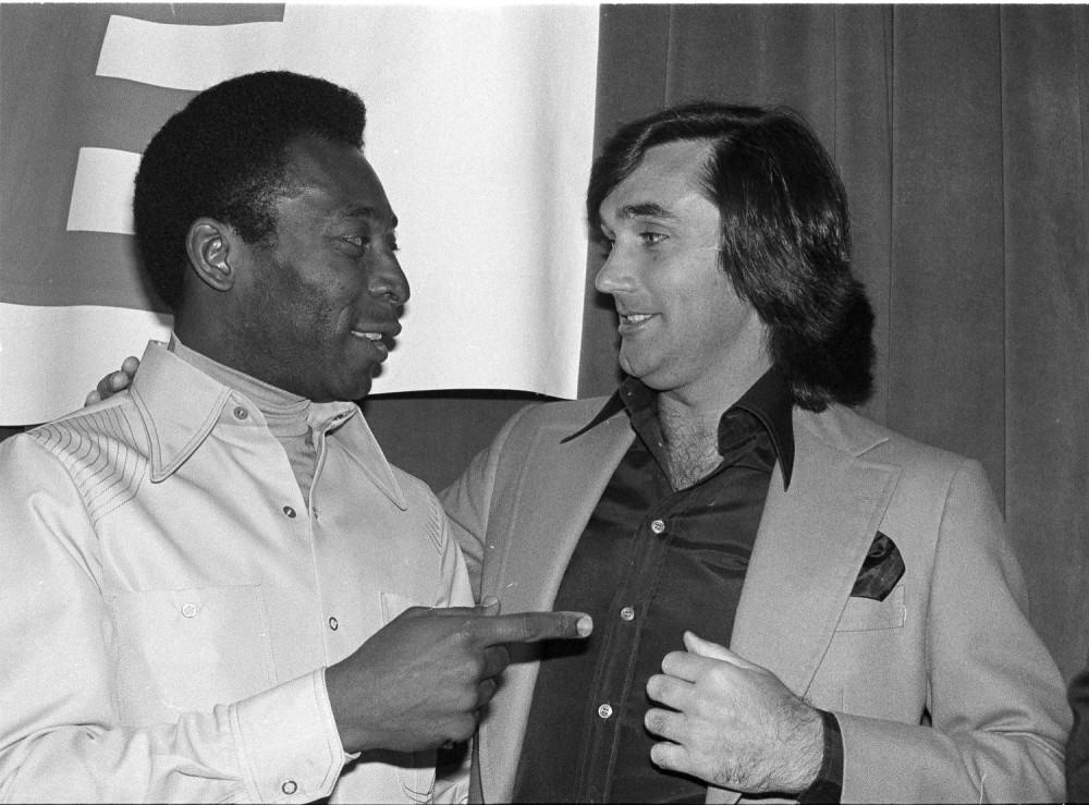 Bivša Plejboj zečica sa legendarnim fudbalerom preživela pakao! Opijao se danima, prevario je sa drugaricom, na sina nije ni mislio