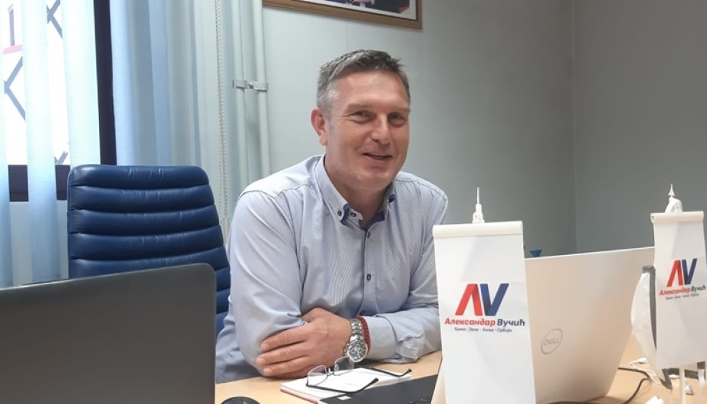 Čovek koji je bio smenjen i proteran iz stranke, a onda se vratio na velika vrata