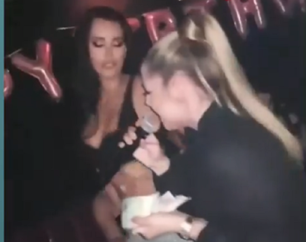 Katarina Grujić vadila iz tašne novčanice od 100 evra i bacala na koleginicu! (FOTO/VIDEO)