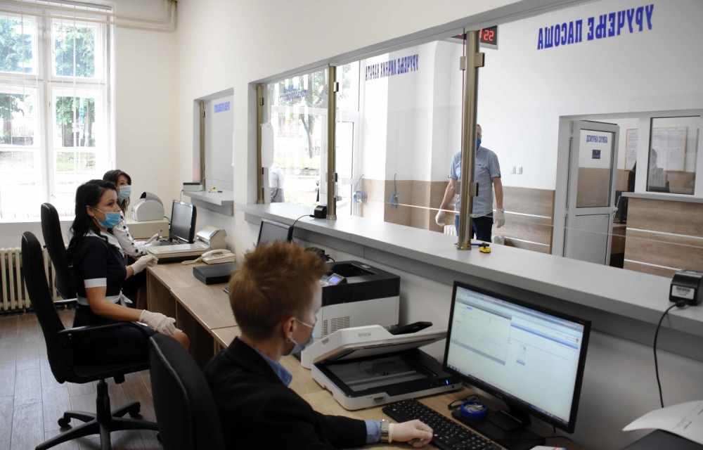 Ministar Stefanović obišao renoviranu zgradu policije u Loznici