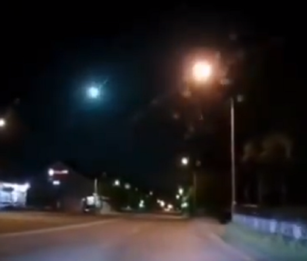 Svetla lopta prešla je nebo i nestala negde blizu Zemlje: "Sve je trajalo nekoliko sekundi"