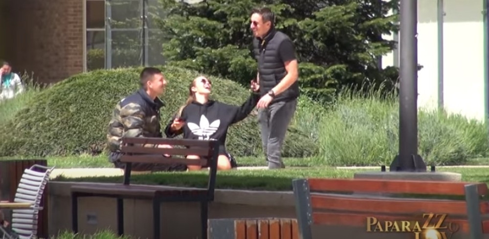 Teodora Džehverović uhvaćena u društvu dvojice muškaraca, a od Anđela ni traga ni glasa (VIDEO)