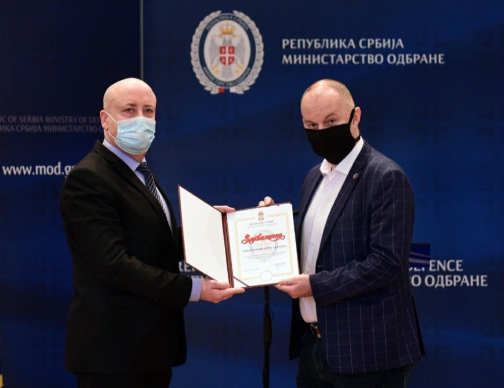 Zahvalnica Ministarstva odbrane kompanijama "Alo" i "Borba"