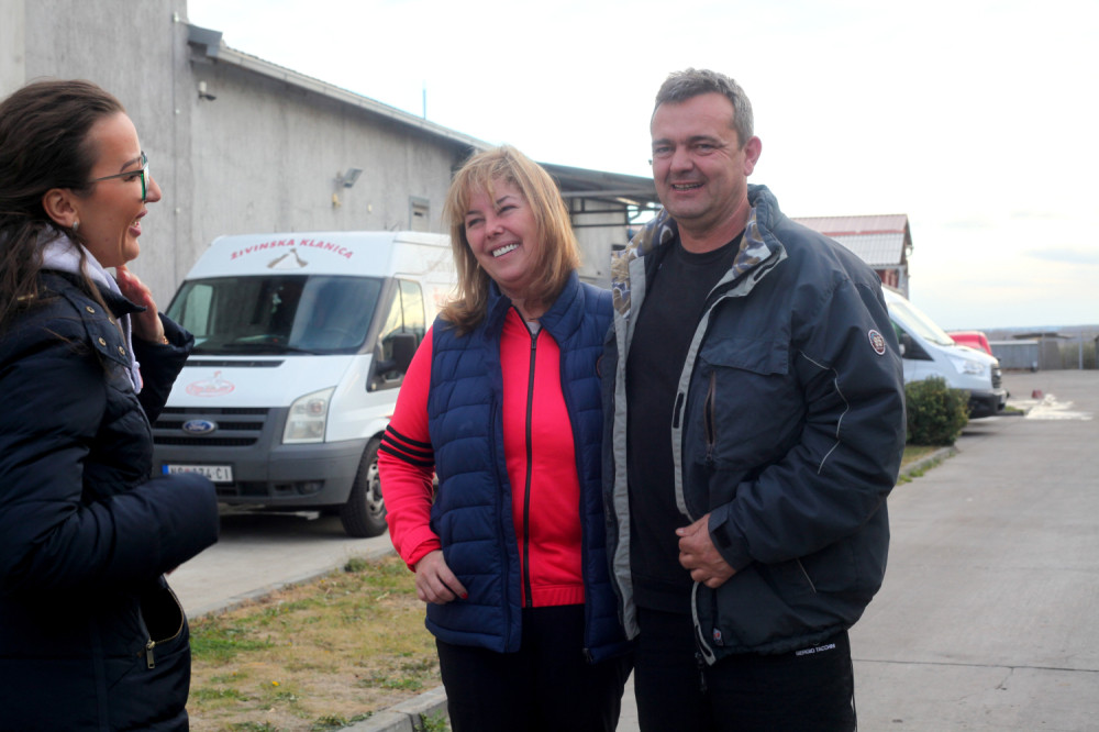 Bogdanin otac proveo najlepše trenutke sa unukom Željkom, a prizor je mnogo raznežio! (FOTO)