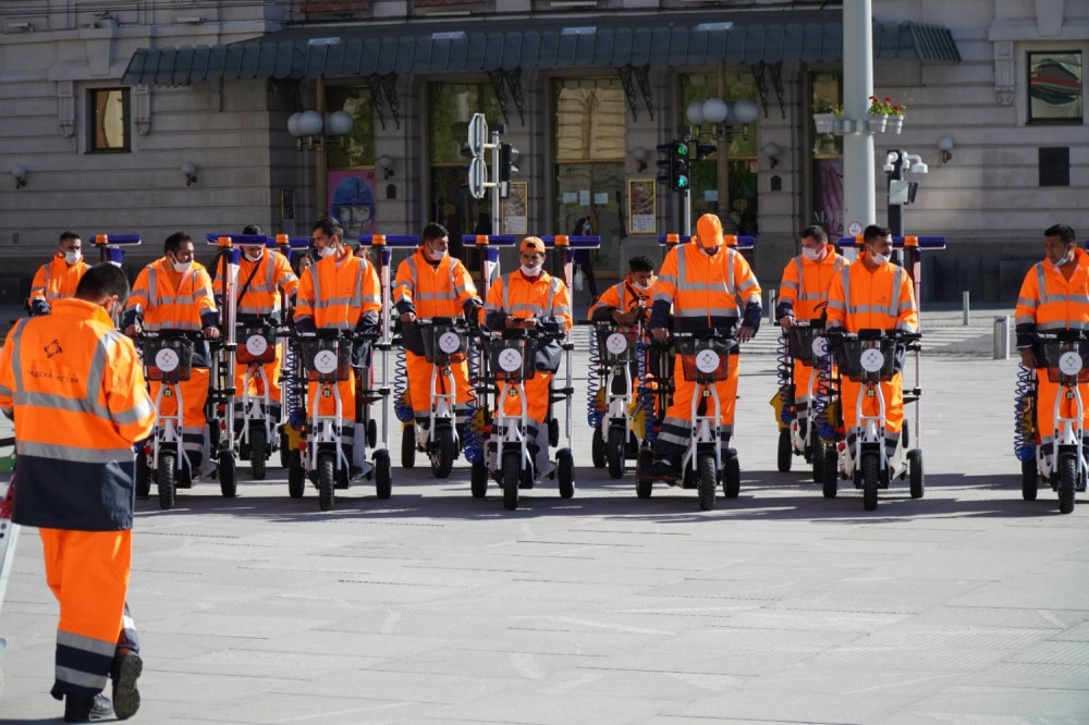 Komunalci dobili nove električne trotinete, čišćenje ulica više neće biti isto! (FOTO)