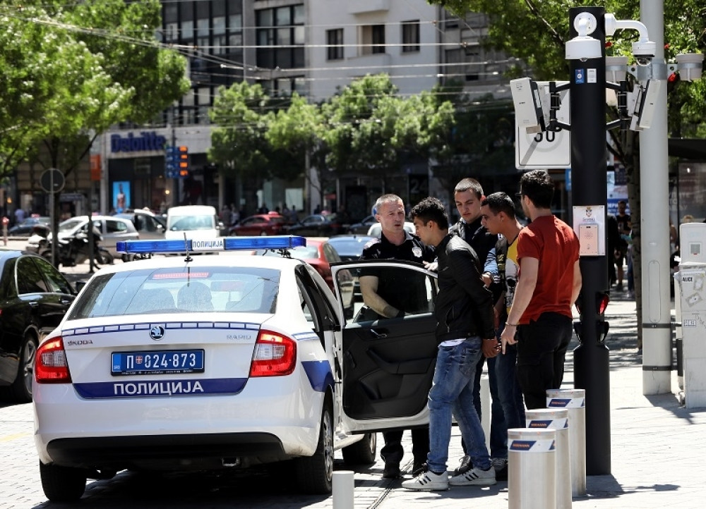 Obračun migranata na Terazijama, intervenisala policija (FOTO)