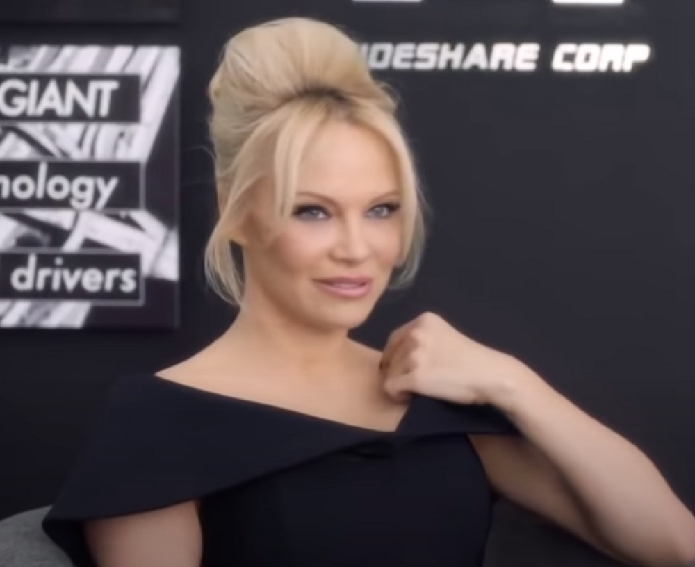 Pamela Anderson se opet tajno udala, ovaj put za telohranitelja (VIDEO)