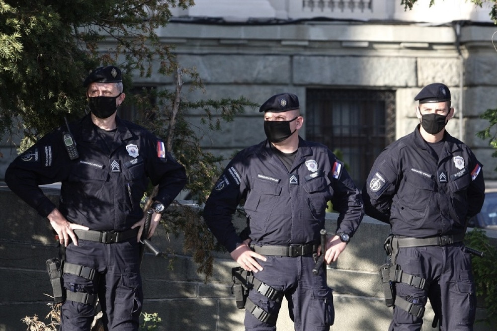 Muškarac podvodio za proviziju i svoju devojku u šabačkoj kafani: Imao dogovor s "mozgom" operacije