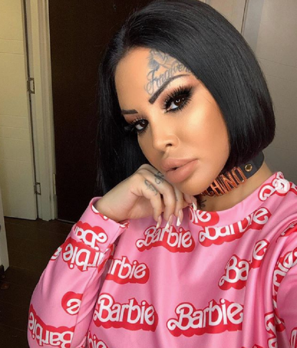 Golotinja usred Tempa: Anđela Veštica ne prestaje da šokira! (VIDEO)