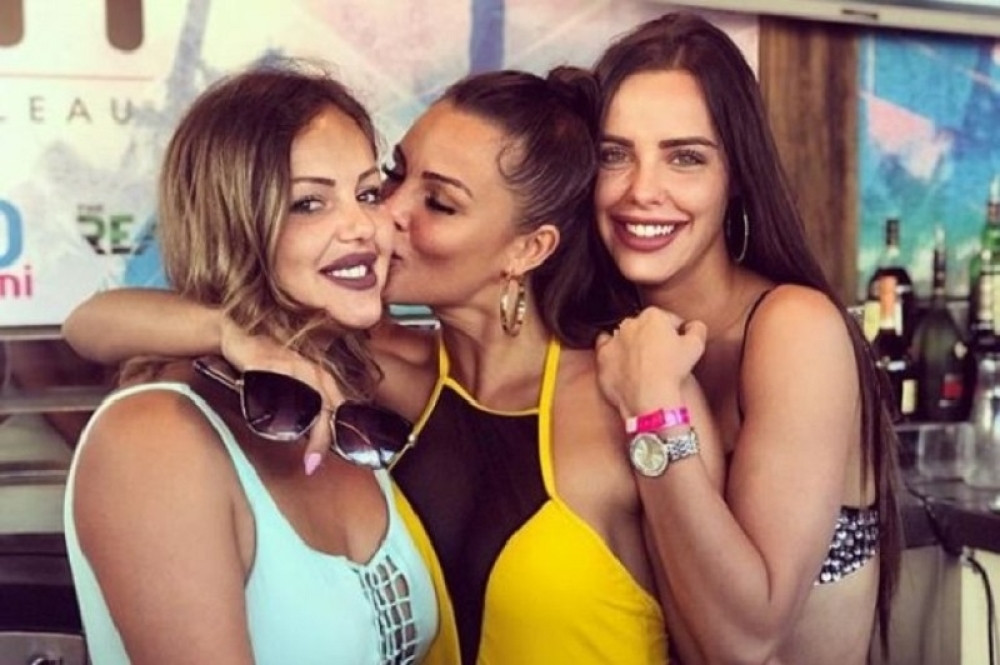 Bojana i Nataša Rodić se snimale, a zbog jedne stvari komentari nisu prestajali! (FOTO/VIDEO)