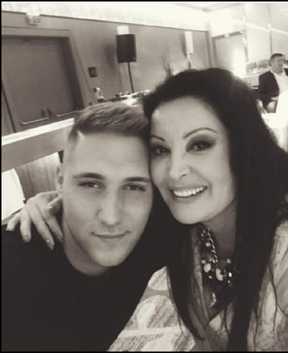 Ponosna Dragana Mirković: Pevačicin miljenik snimio prve kadrove za novi spot! (FOTO)