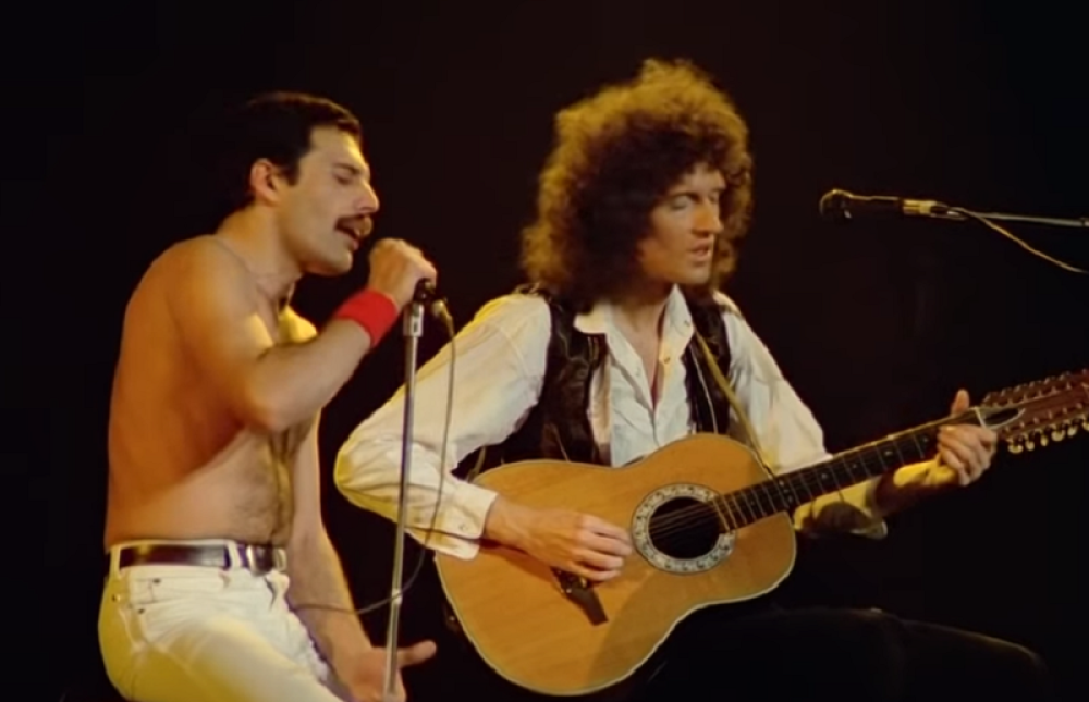 Nakon što je pokidao mišiće zadnje lože, doživeo infarkt! Gitarista grupe "Kvin" hitno prevezen u bolnicu!