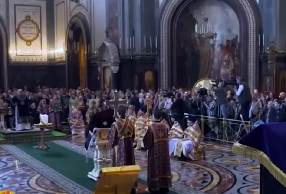 Pijane liturgije i homose*sualne orgije bludnih episkopa (VIDEO)