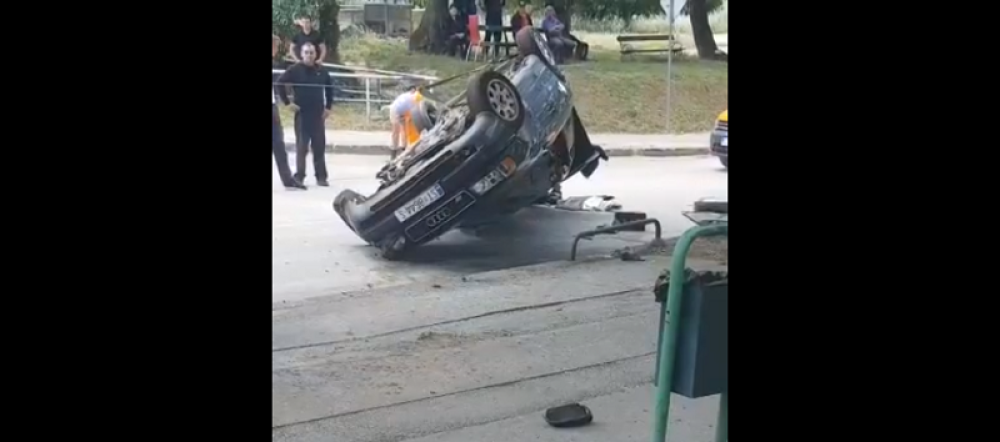Bežao od policije, vozio suprotnom trakom, pa završio na krovu (VIDEO)