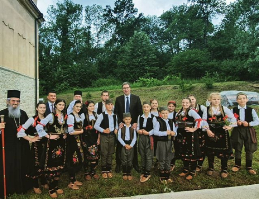 Fotografija sa predsednikom Vučićem poslala jasnu poruku roditeljima, ali i svima u Srbiji