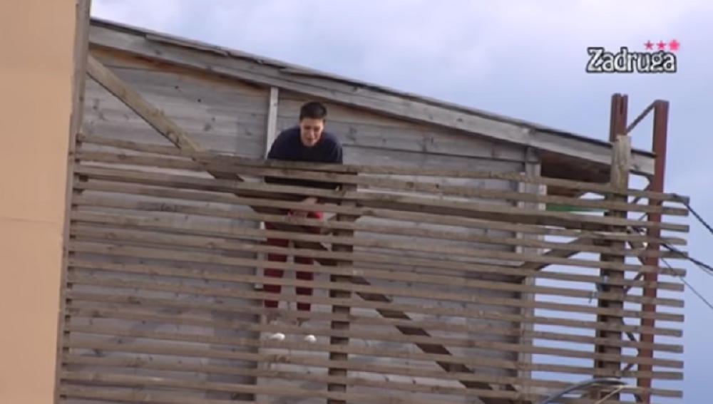 Jeziva drama, uplakana Mina Vrbaški hoće da skoči! (VIDEO)