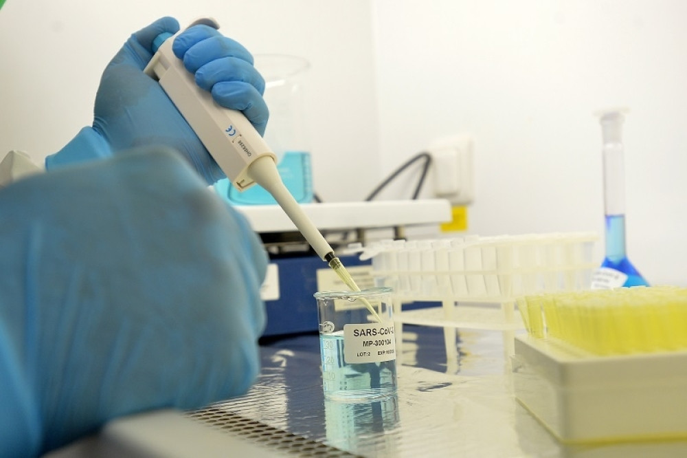 Pobuna u Velikoj Britaniji zbog vakcine protiv korona virusa