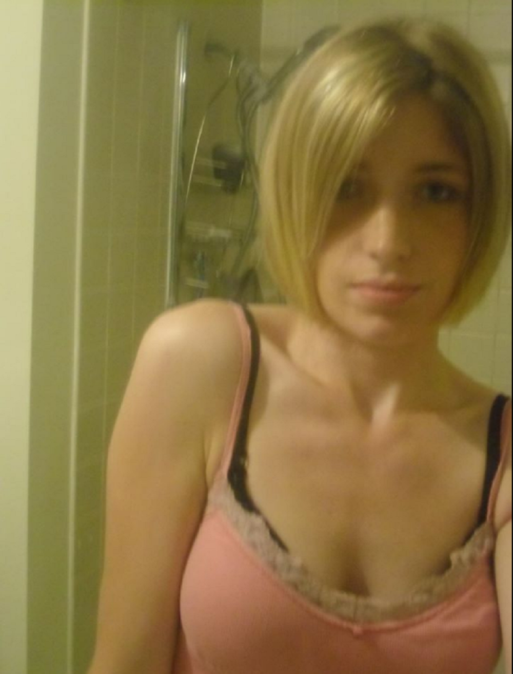 "Deda mi je ujedno i otac, ujaci su mi braća, a ja sam samo proizvog jednog stravičnog incesta" (FOTO)