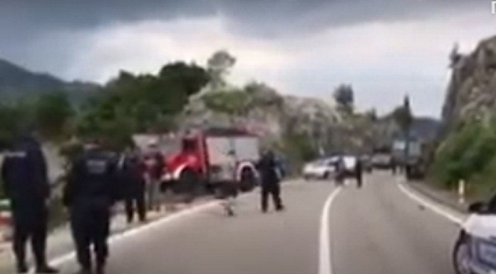 Težak udes na magistrali, ali ono što je policija zatekla u vozilu je još gore!