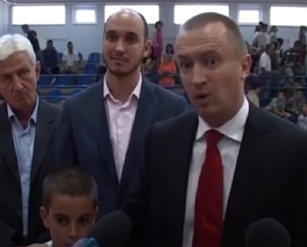 Pajtić je rešio da sramno napadne Vučića, ali je zaboravio na svoju kampanju (FOTO/VIDEO)