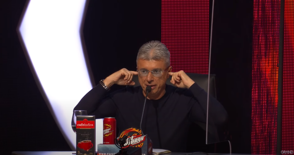 Ekstremne mere zaštite u studiju "Granda": Jedan član žirija, ipak, zazire od korone k'o đavo od krsta! (FOTO)