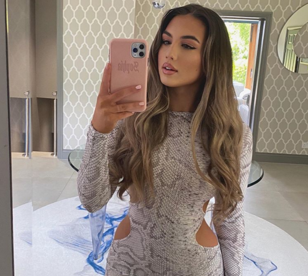 Slavni fudbaler ima atraktivnu ćerku koja je veoma bezobrazna, ali ne koliko i njene vrele fotke! (FOTO)