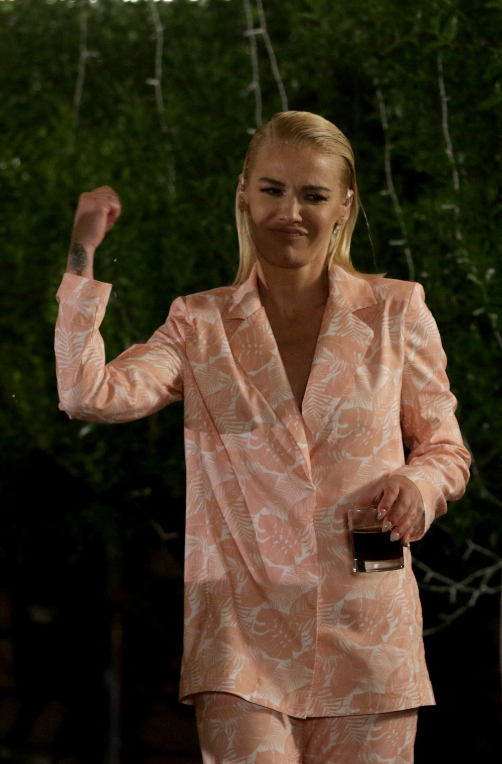 Pevačica je to brzo prebrodila, ali sada strahuje za druge žene (VIDEO)