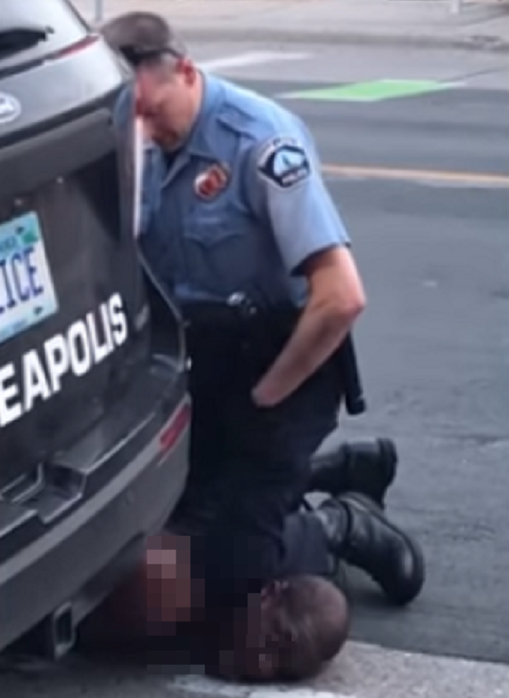 Rekonstrukcija poslednjih 30 minuta života nastradalog Afroamerikanca!  Definitivno je -  Džordž Flojd je ubijen, uzrok smrti je gušenje! (FOTO)