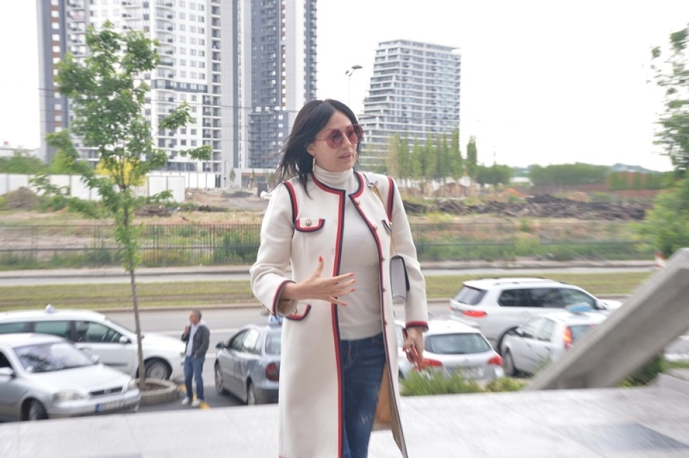 Ceca Ražnatović poklonila koleginici vredan poklon: Pevačica se odmah pohvalila!