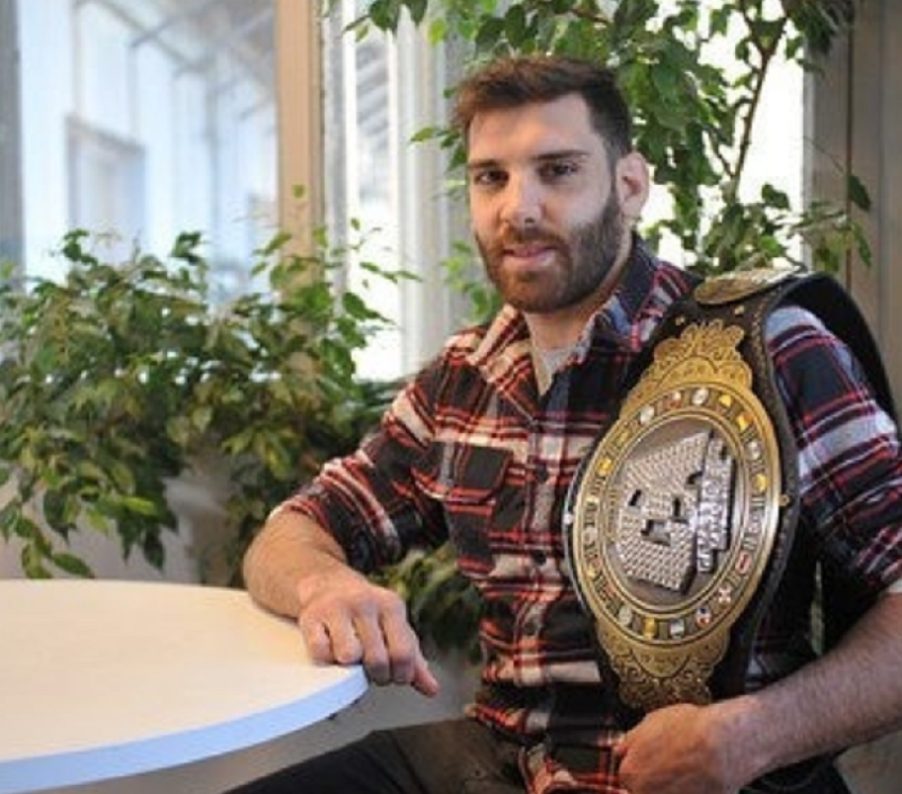 MMA šampion žrtva zasede i pljačke - potukao se sa razbojnicima, sledila dva pucnja (FOTO)