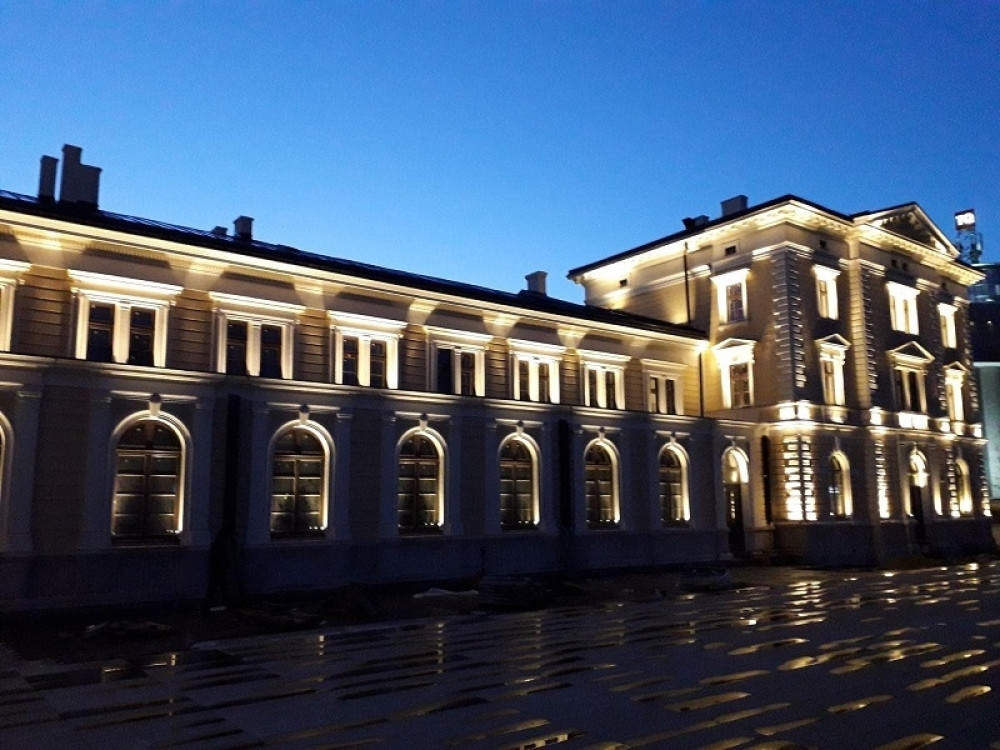 Vesić podelio sa građanima: Okončana je prva proba rasvete (FOTO)