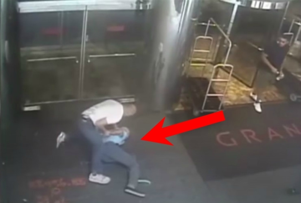 Slavni teniser ponižen na nehuman način, osetio policijsku brutalnost koju ne može da zaboravi! (VIDEO)