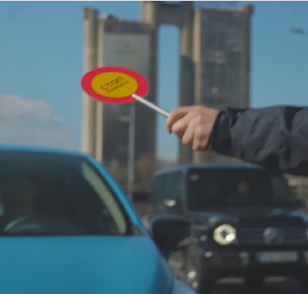 Začuđeni policajac zaustavio Čačanina na auto-putu, Grebić ga gledao belo, a onda mu je postalo jasno (VIDEO)