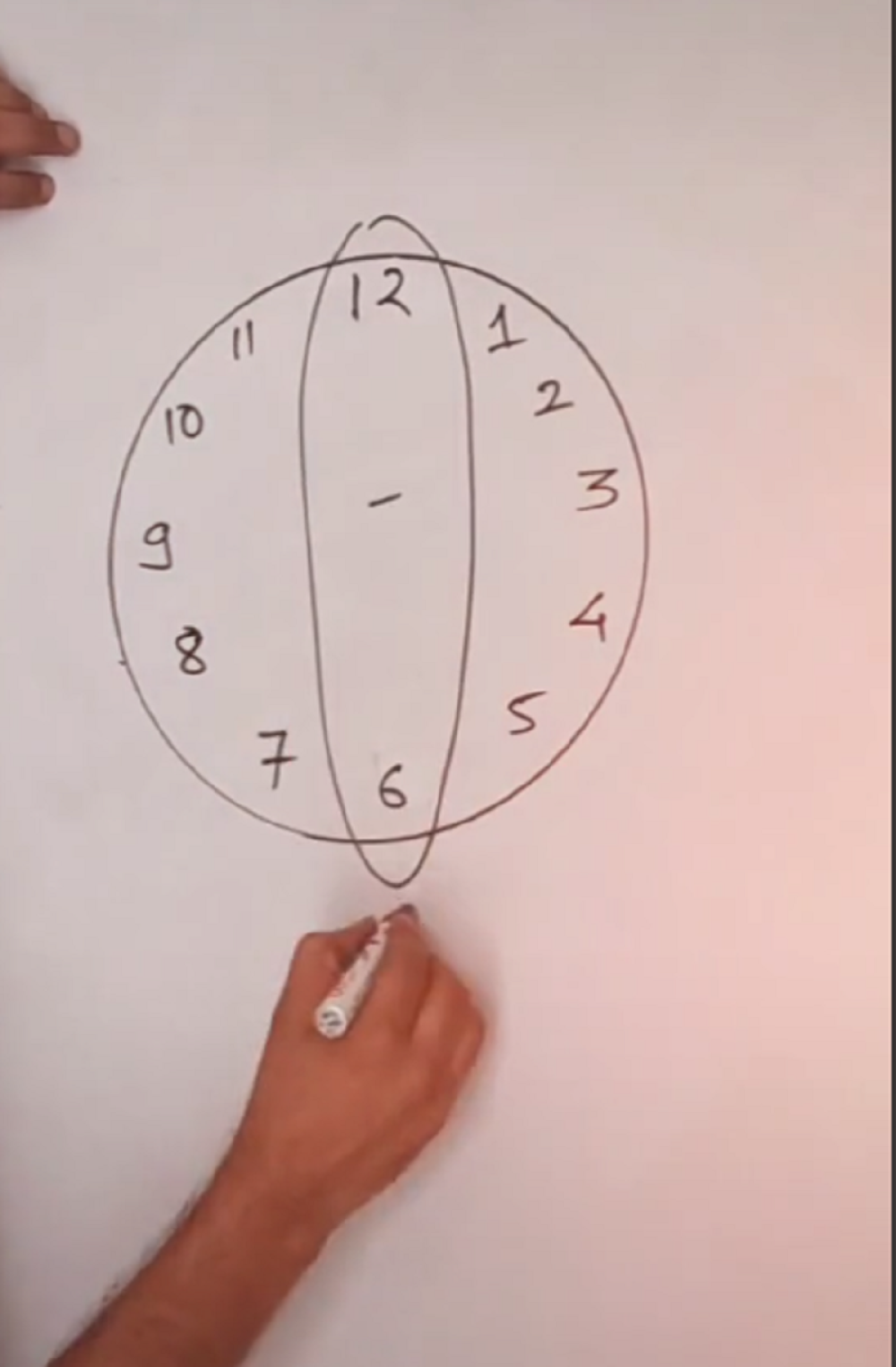 Samo je sabirao brojeve na satu iznova i iznova i nije mogao da veruje šta dobija (VIDEO)