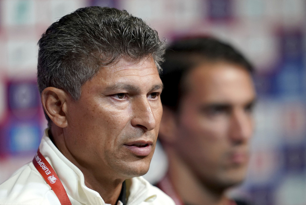 Balakov na klupi velikana