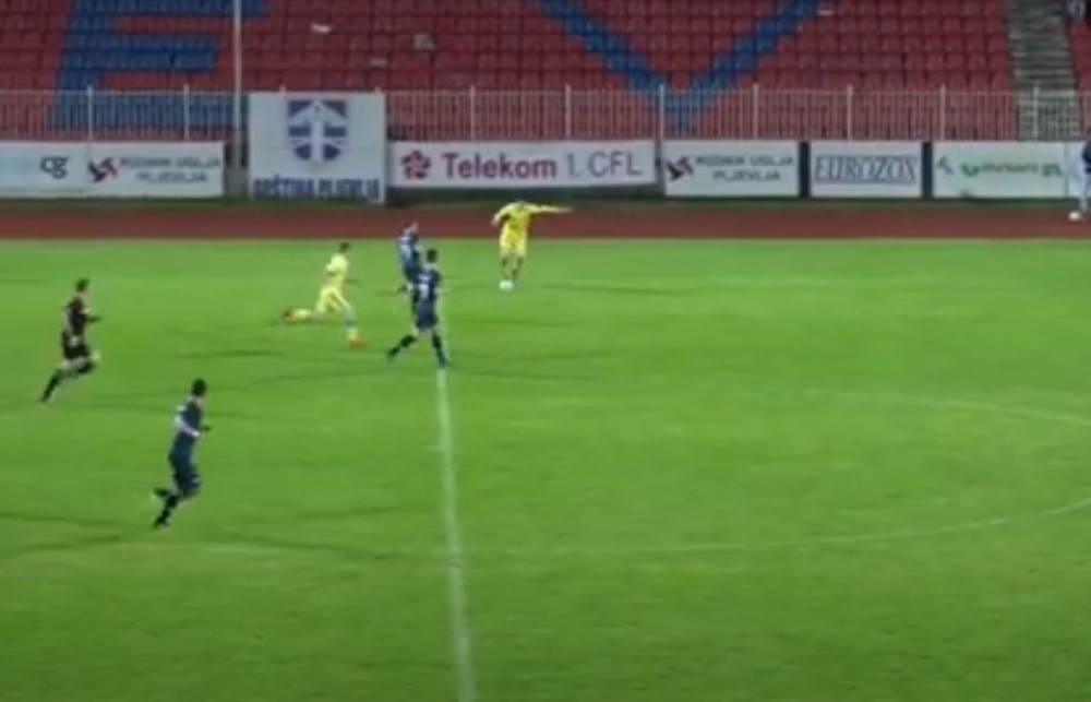 Crnogorski fudbaler zabio tri golčine sa pola terena! (VIDEO)